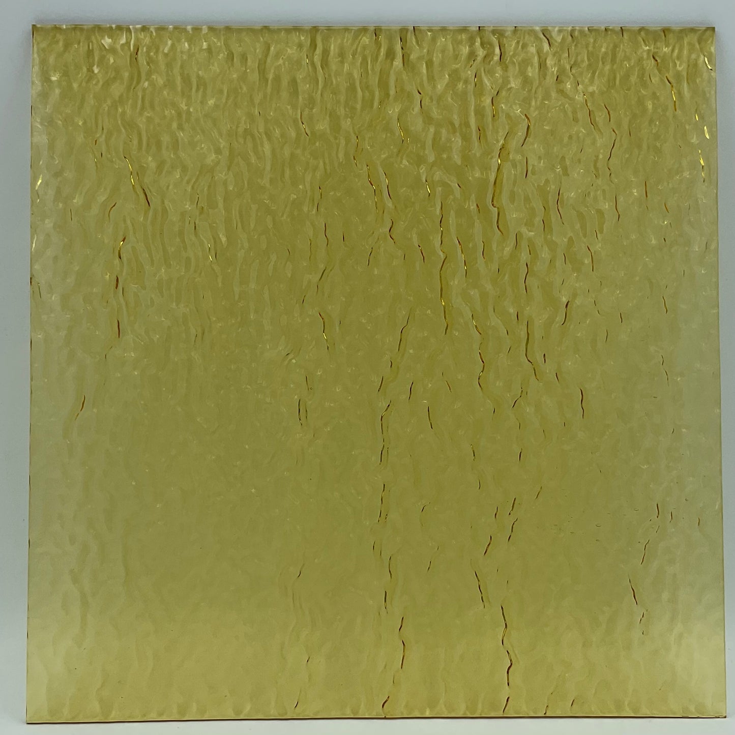 PW 34R Pale Amber Ripple