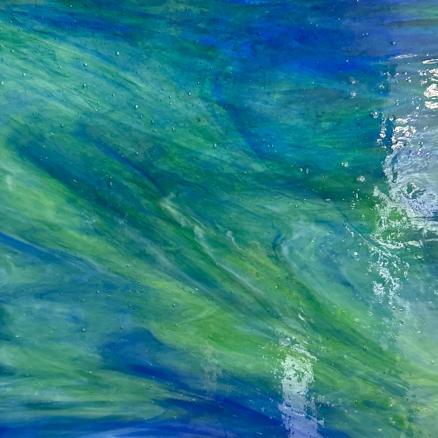 PW 0197 Blue, Green and White Wispy Opal