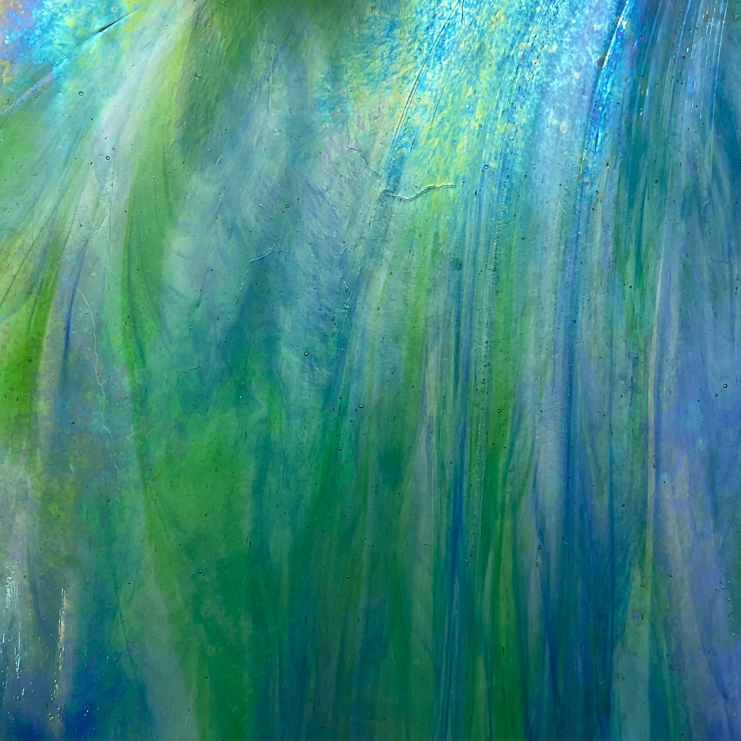 PW 197LL IR Cobalt Blue w/ Green Wispy Iridescent