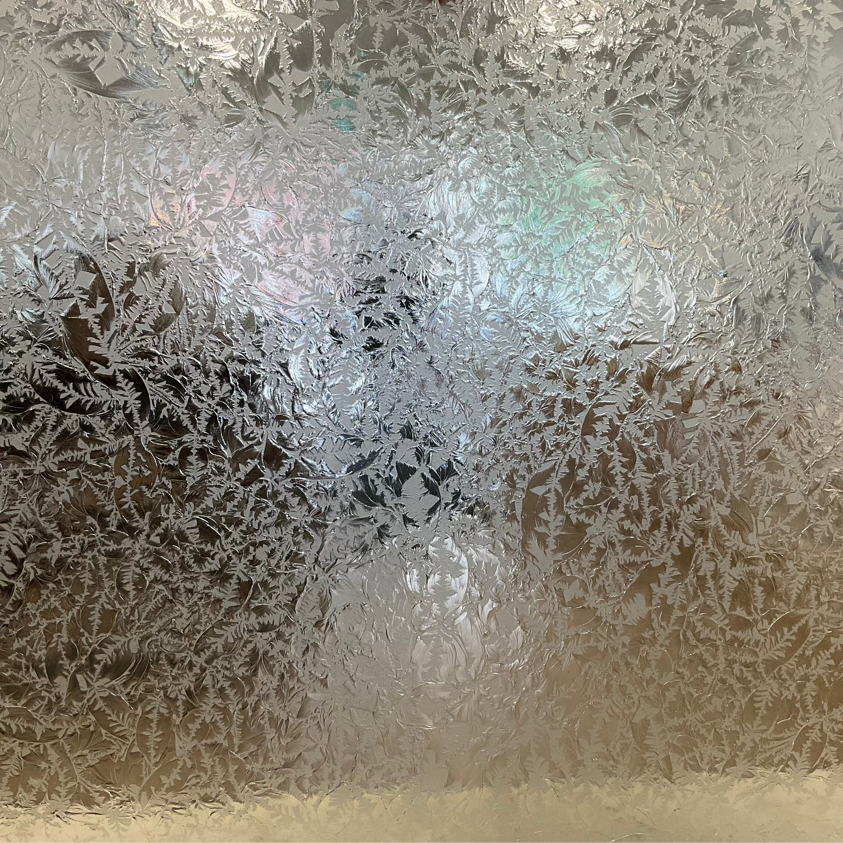 Single Glue Chip – Lucent Glass