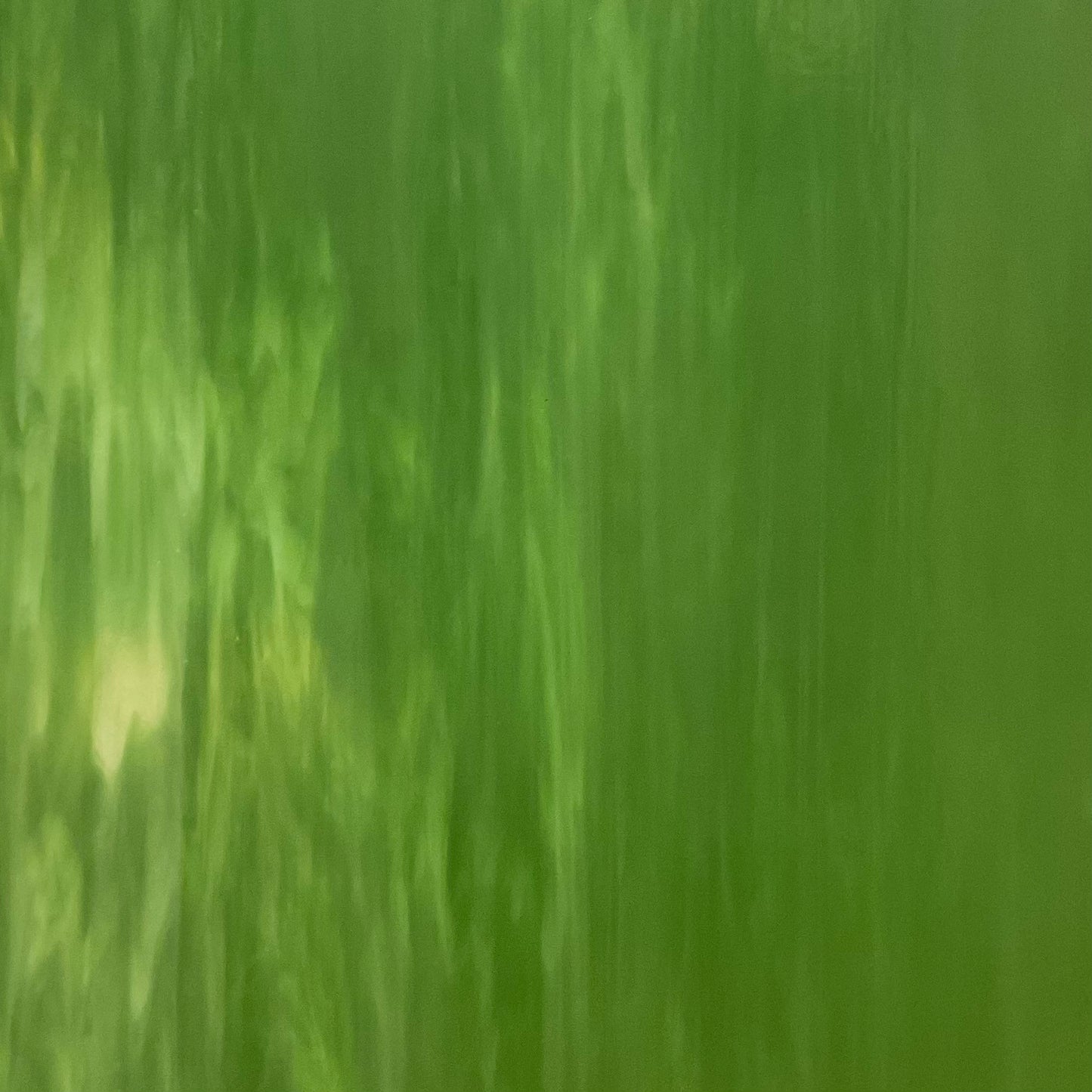 PW 96-33 Olive&white prisma glass