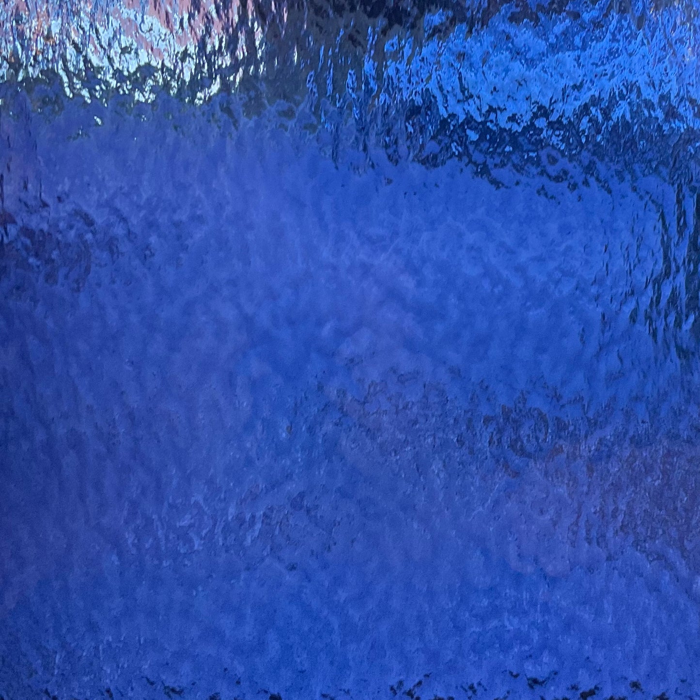 SP 538.6RR Midnight blue rough rolled cathedral
