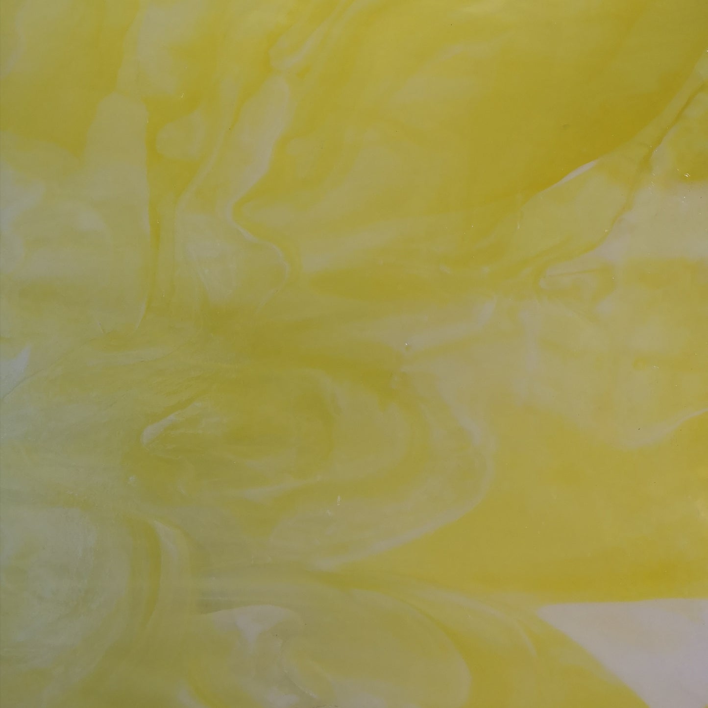 PW 02 Yellow Wispy Opal