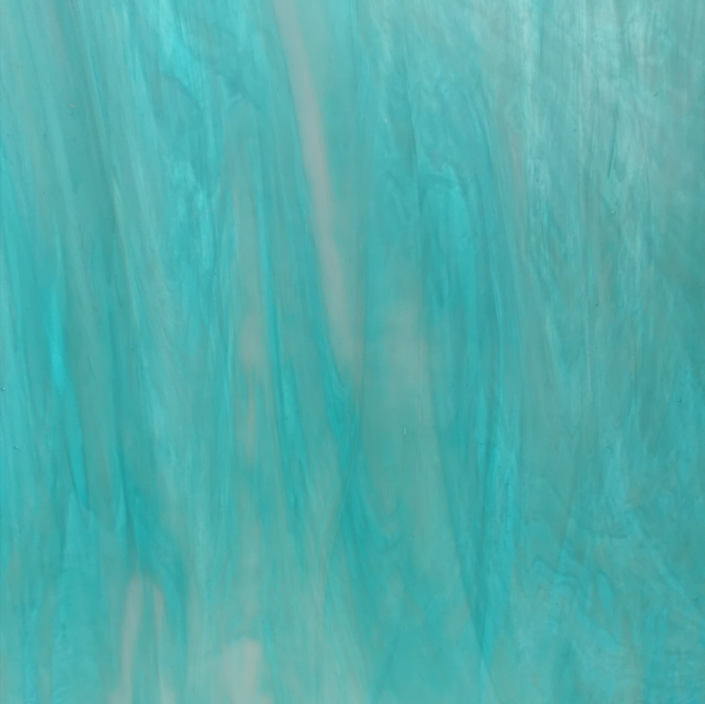 PW 0250 Teal & White Wispy Opal