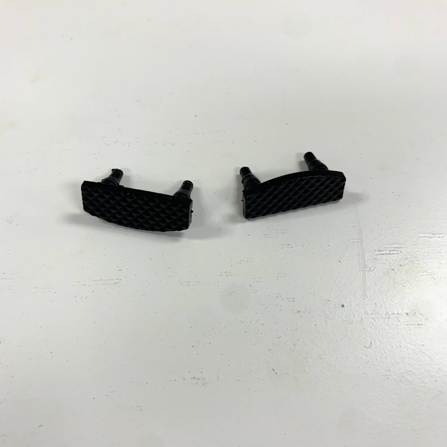 A set of replacement pads for the Nicks Grinder Mate tool for stained glass.
