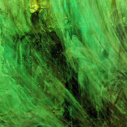 PW 0704M Medium Green w/ Streaks of Amber