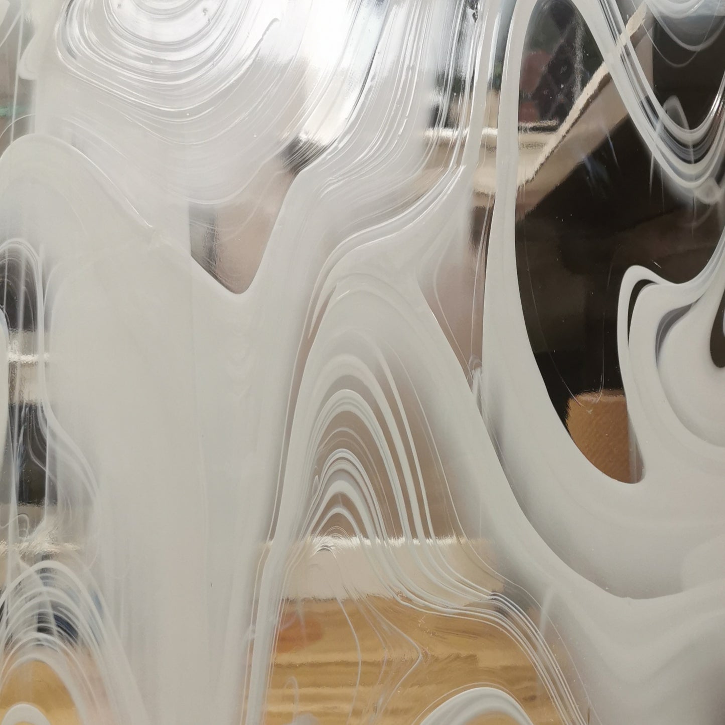 OGT BR 308 White and Clear Baroque